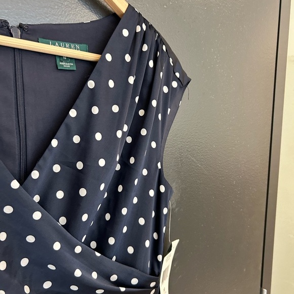 Lauren NWT Ralph Lauren Sz.10 polka dot navy dress. Classic and timeless! - Picture 3 of 10
